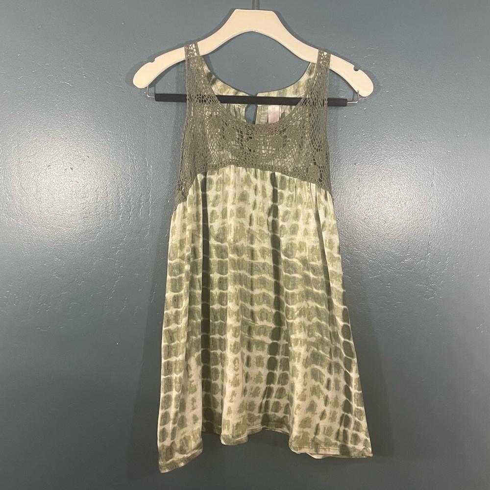 No Boundaries Women’s Green Tie Dye Crochet Neckline Tank Top Size XXL